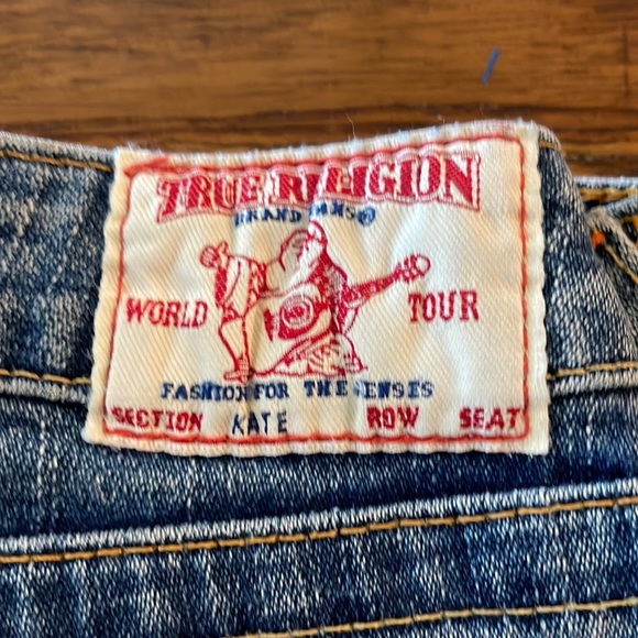 True Religion Capris - Picture 2 of 4